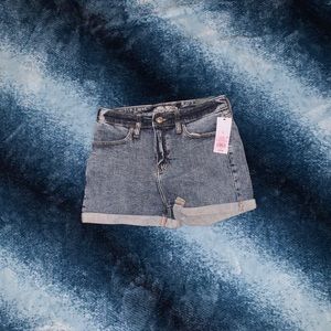 WILD FABLE high rise shorts